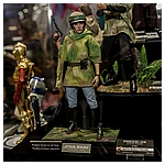 San-Diego-Comic-Con-2017-Hot-Toys-Star-Wars-042.jpg