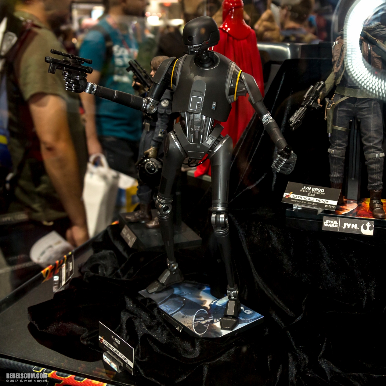 San-Diego-Comic-Con-2017-Hot-Toys-Star-Wars-085.jpg