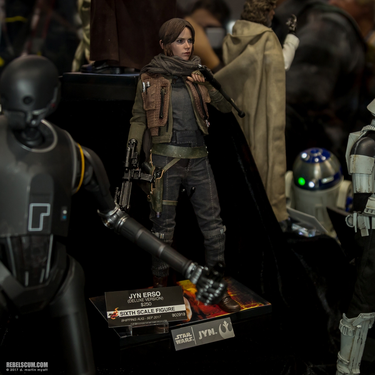 San-Diego-Comic-Con-2017-Hot-Toys-Star-Wars-087.jpg