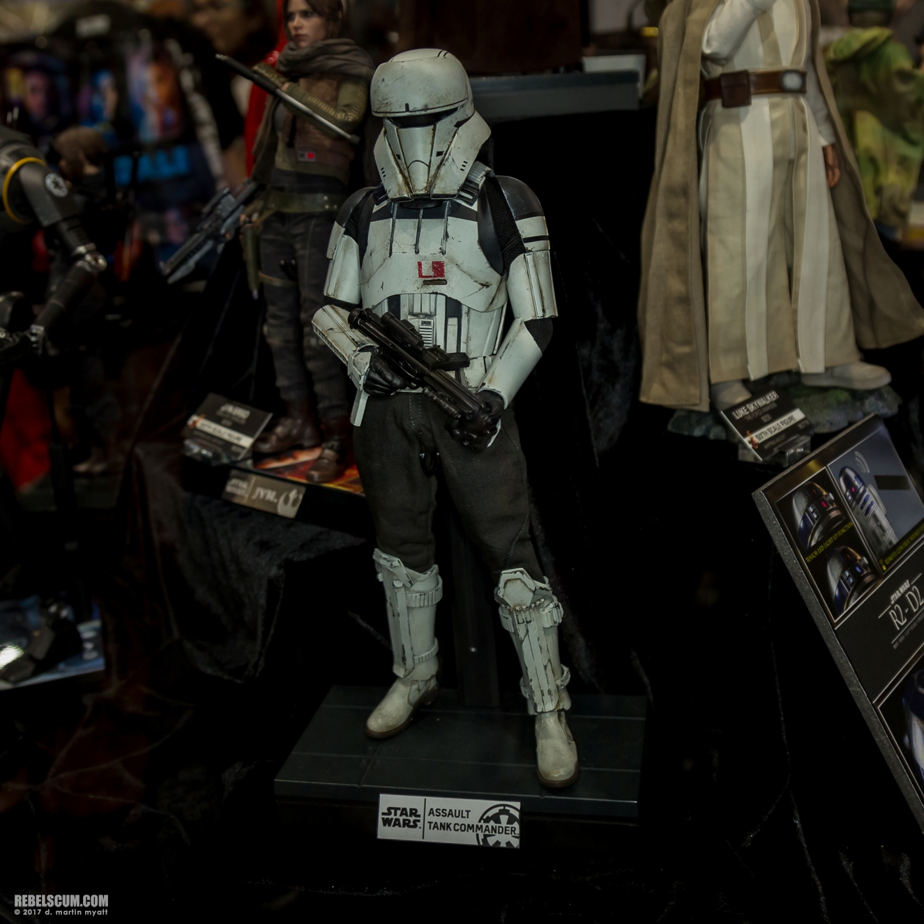 San-Diego-Comic-Con-2017-Hot-Toys-Star-Wars-091.jpg