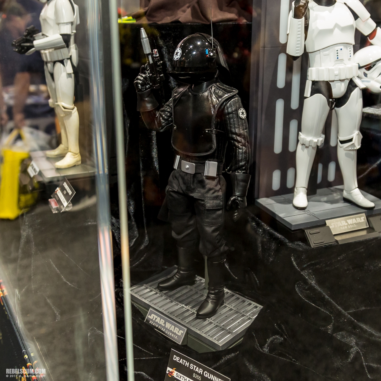 San-Diego-Comic-Con-2017-Hot-Toys-Star-Wars-131.jpg