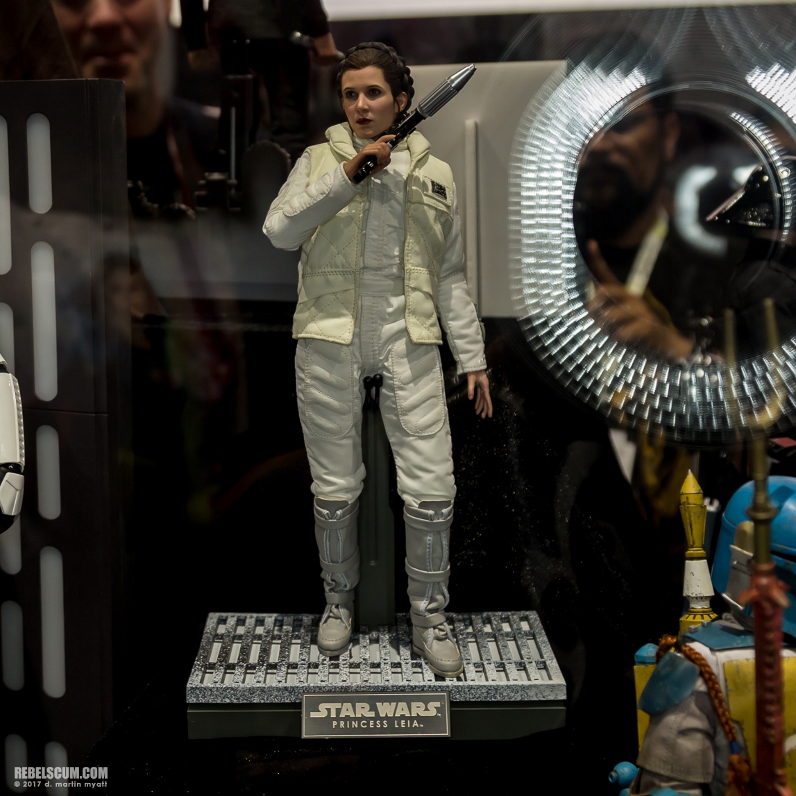 San-Diego-Comic-Con-2017-Hot-Toys-Star-Wars-145.jpg