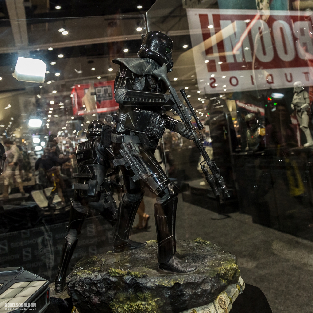 San-Diego-Comic-Con-2017-Sideshow-Collectibles-003.jpg