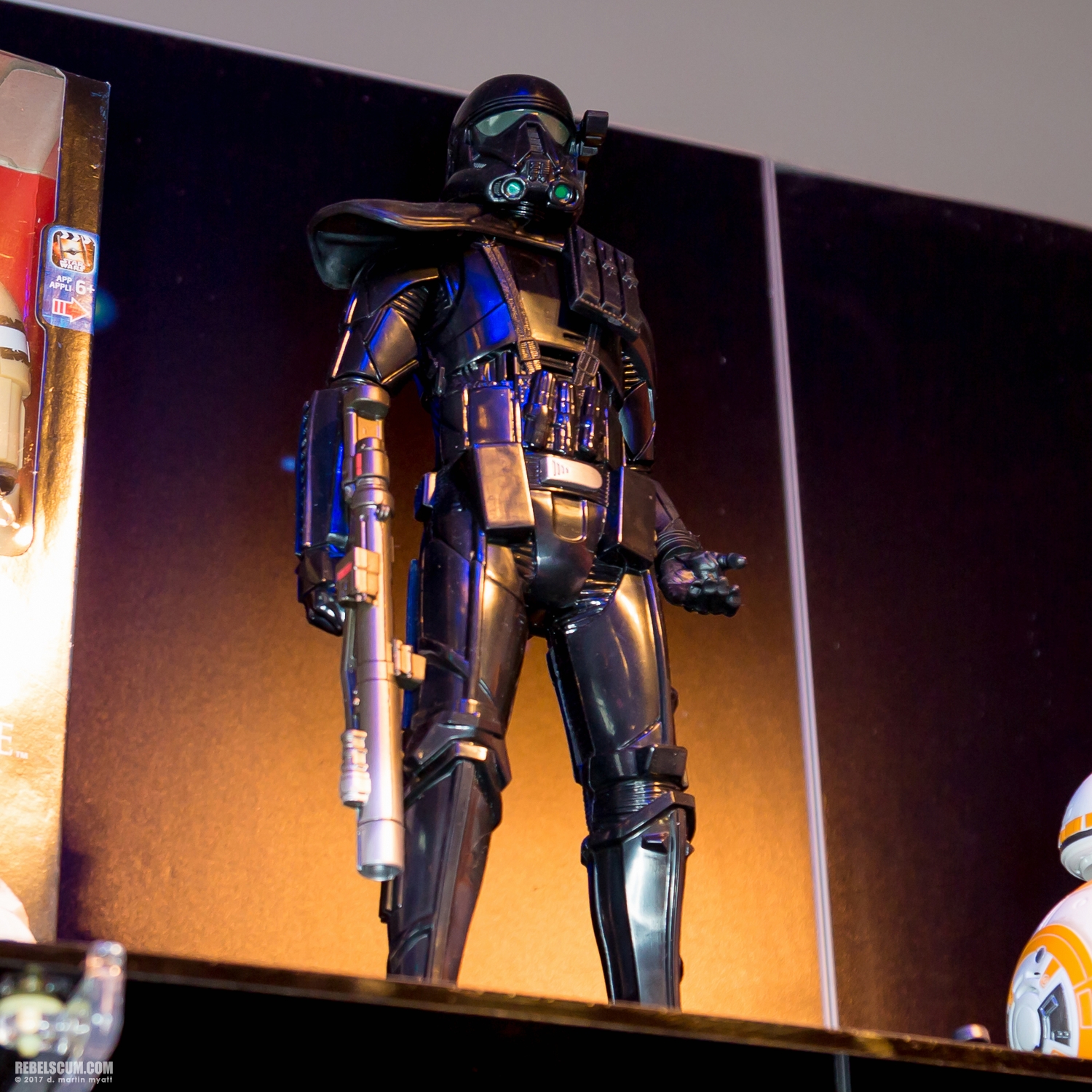 Hasbro-2017-International-Toy-Fair-Star-Wars-075.jpg