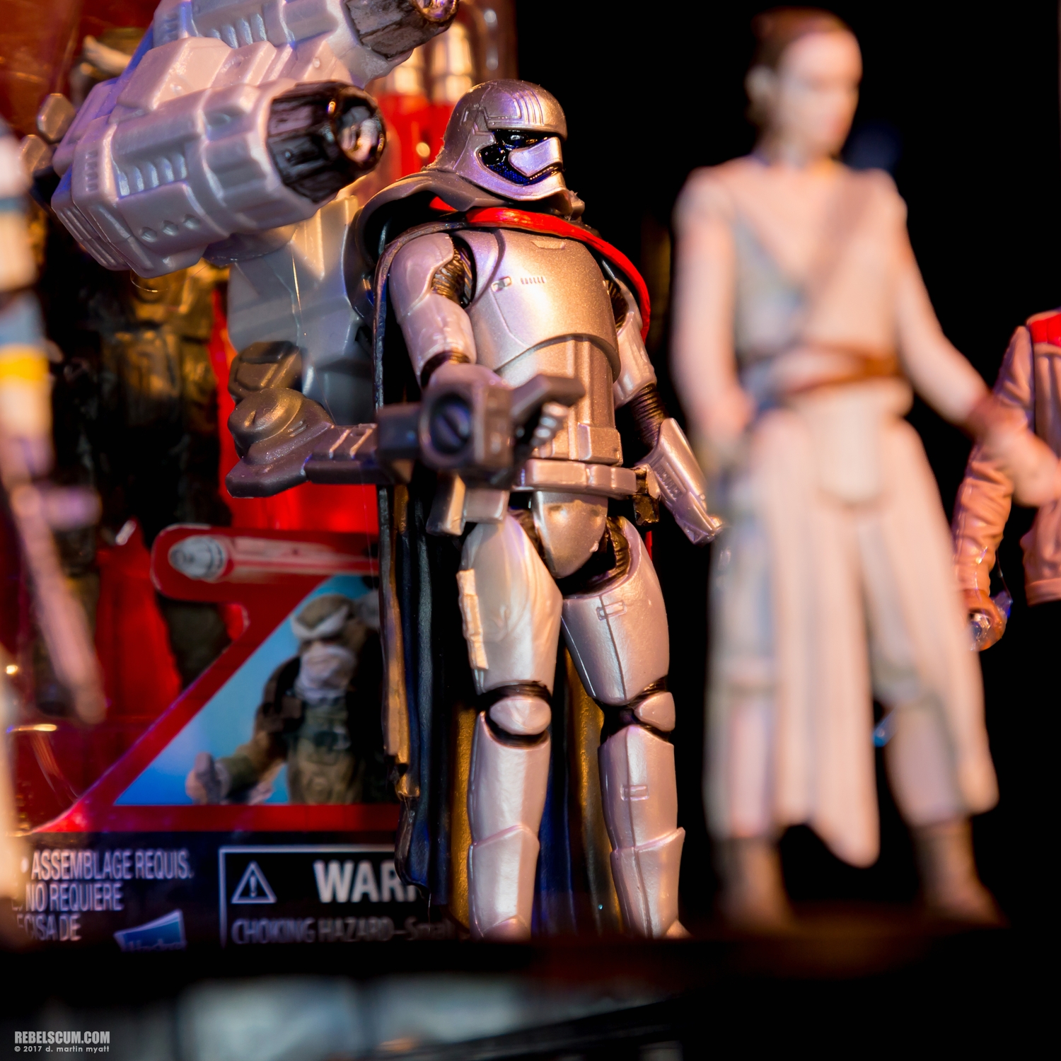 Hasbro-2017-International-Toy-Fair-Star-Wars-081.jpg