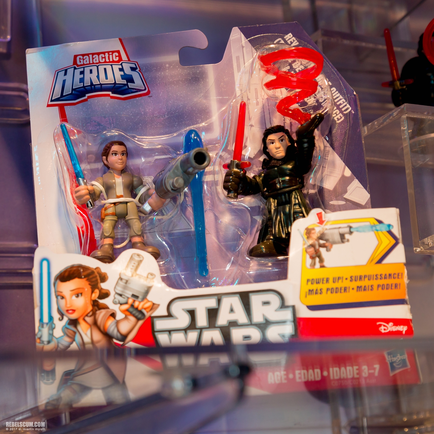 Hasbro-2017-International-Toy-Fair-Star-Wars-112.jpg