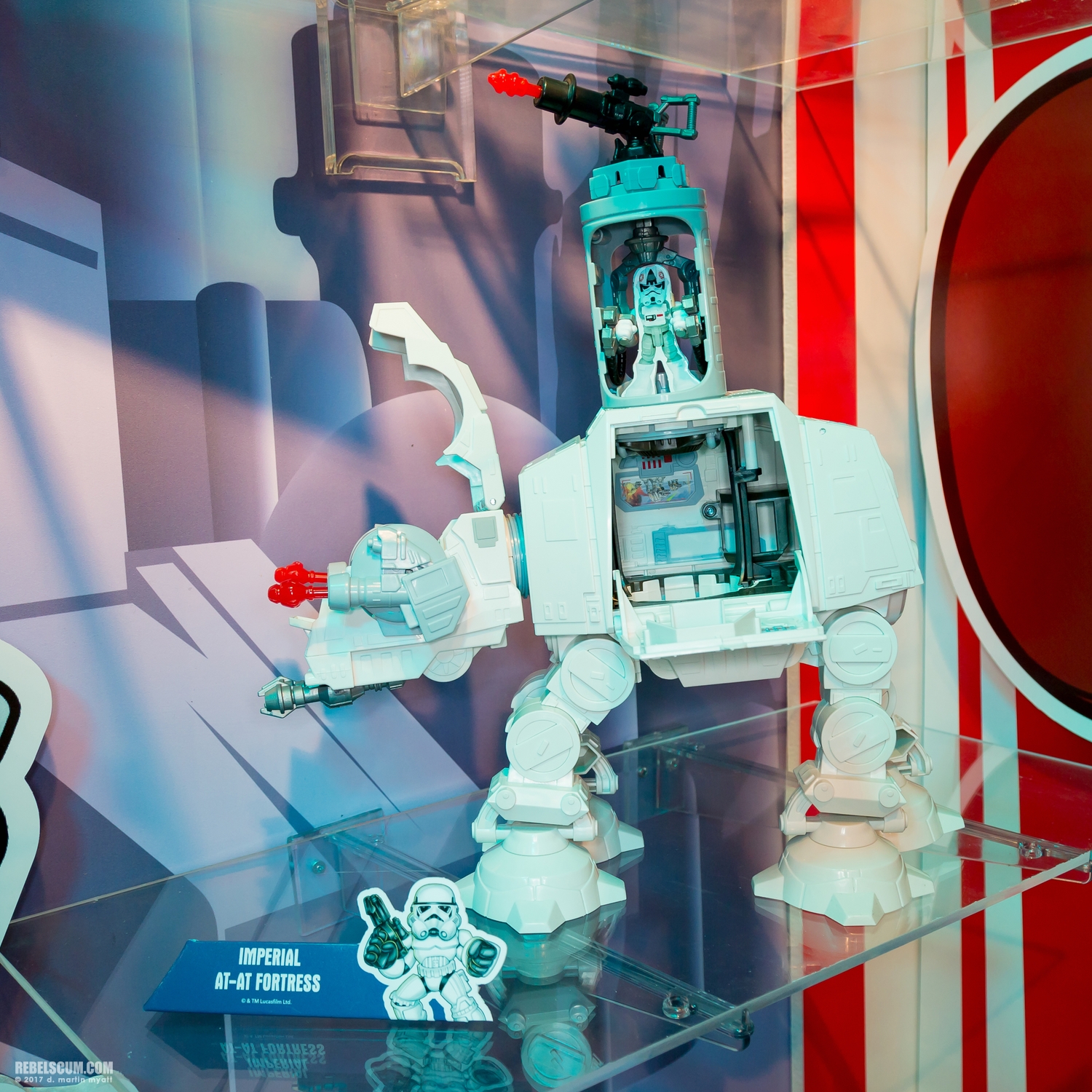 Hasbro-2017-International-Toy-Fair-Star-Wars-118.jpg