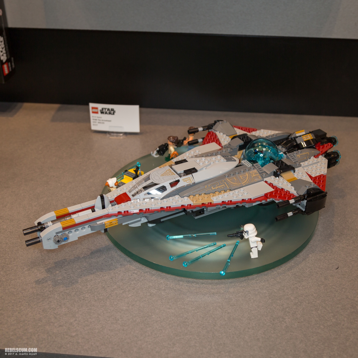 LEGO-2017-International-Toy-Fair-Star-Wars-095.jpg