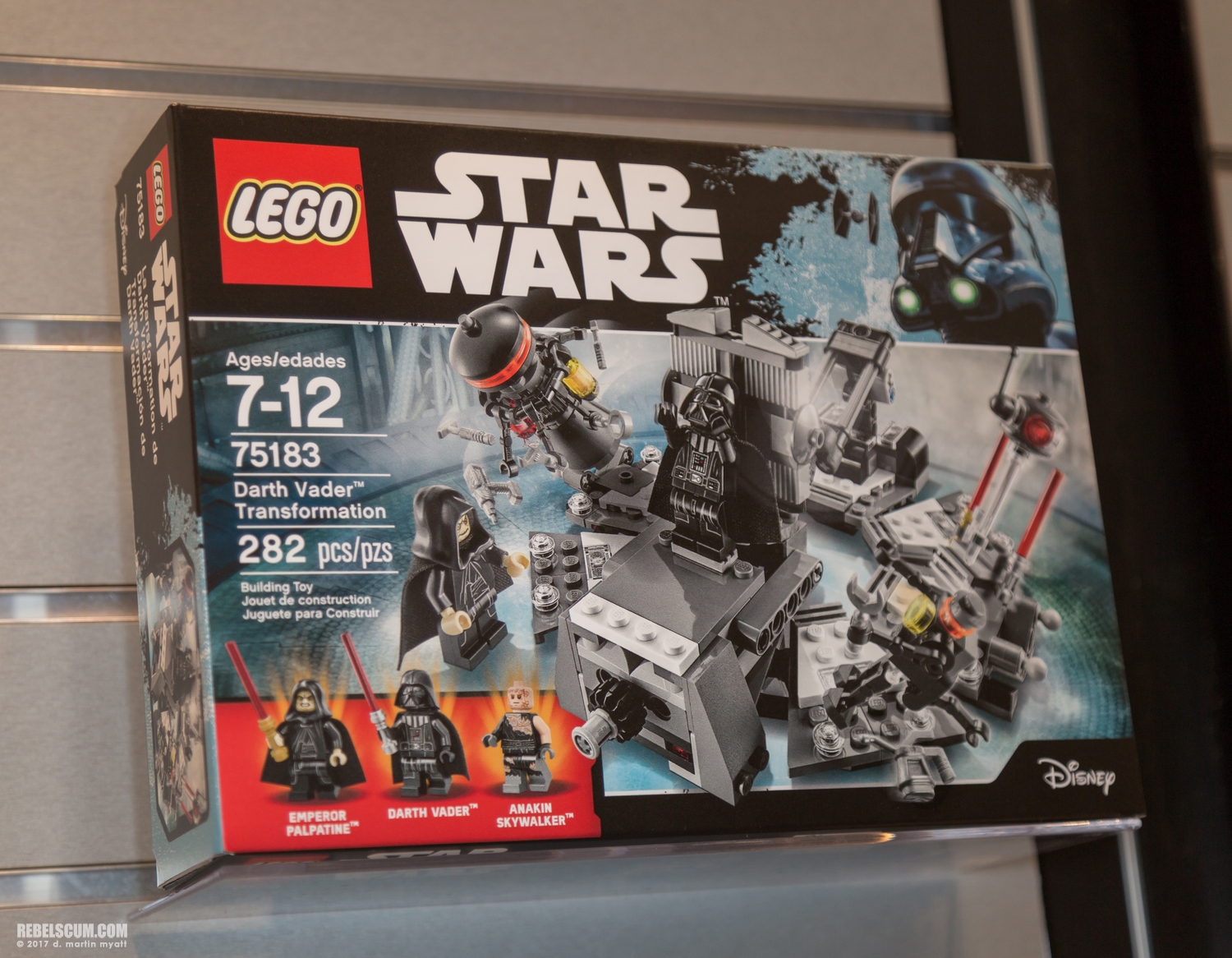 LEGO-2017-International-Toy-Fair-Star-Wars-110.jpg