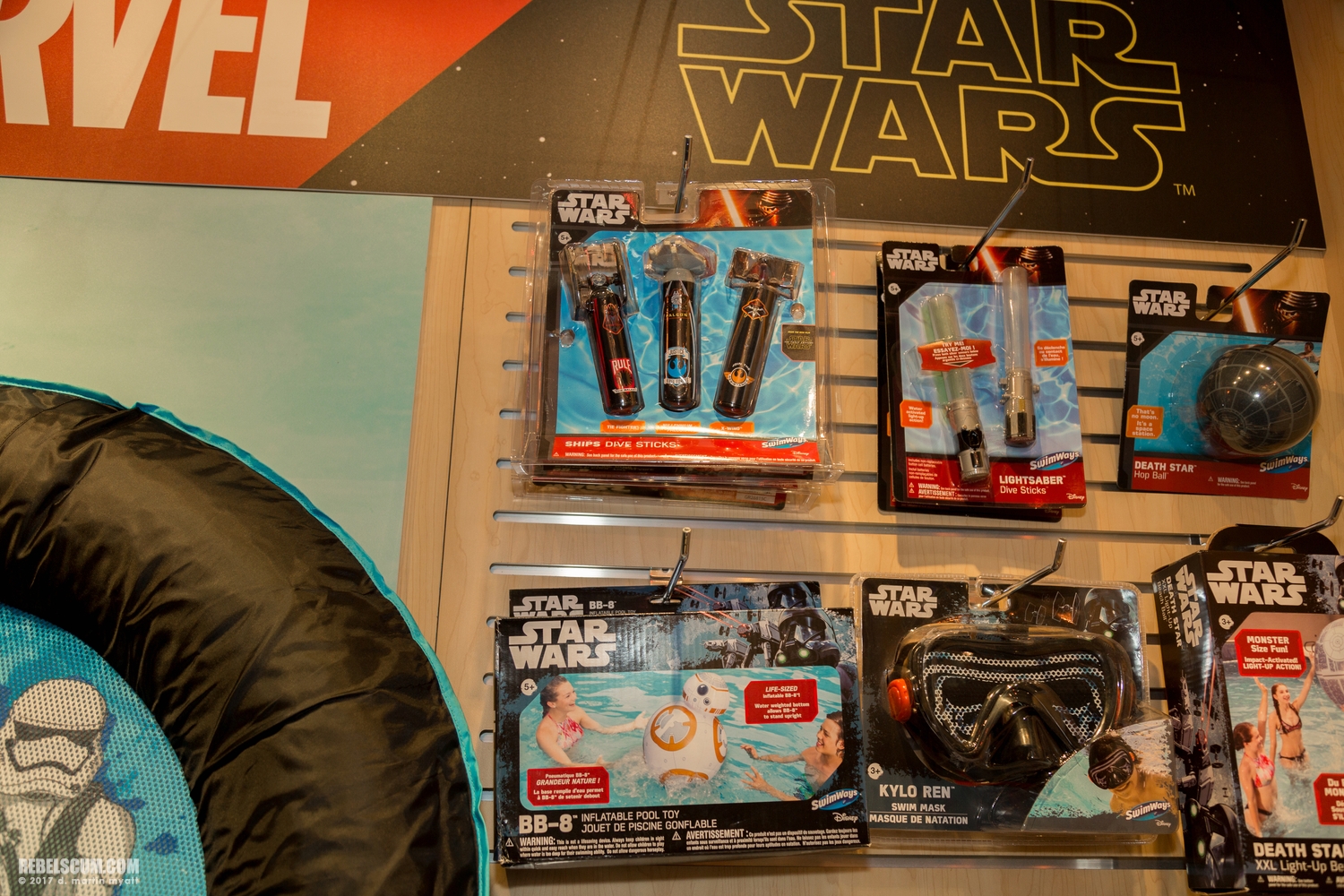 SwimWays-Star-Wars-2017-Toy-Fair-004.jpg