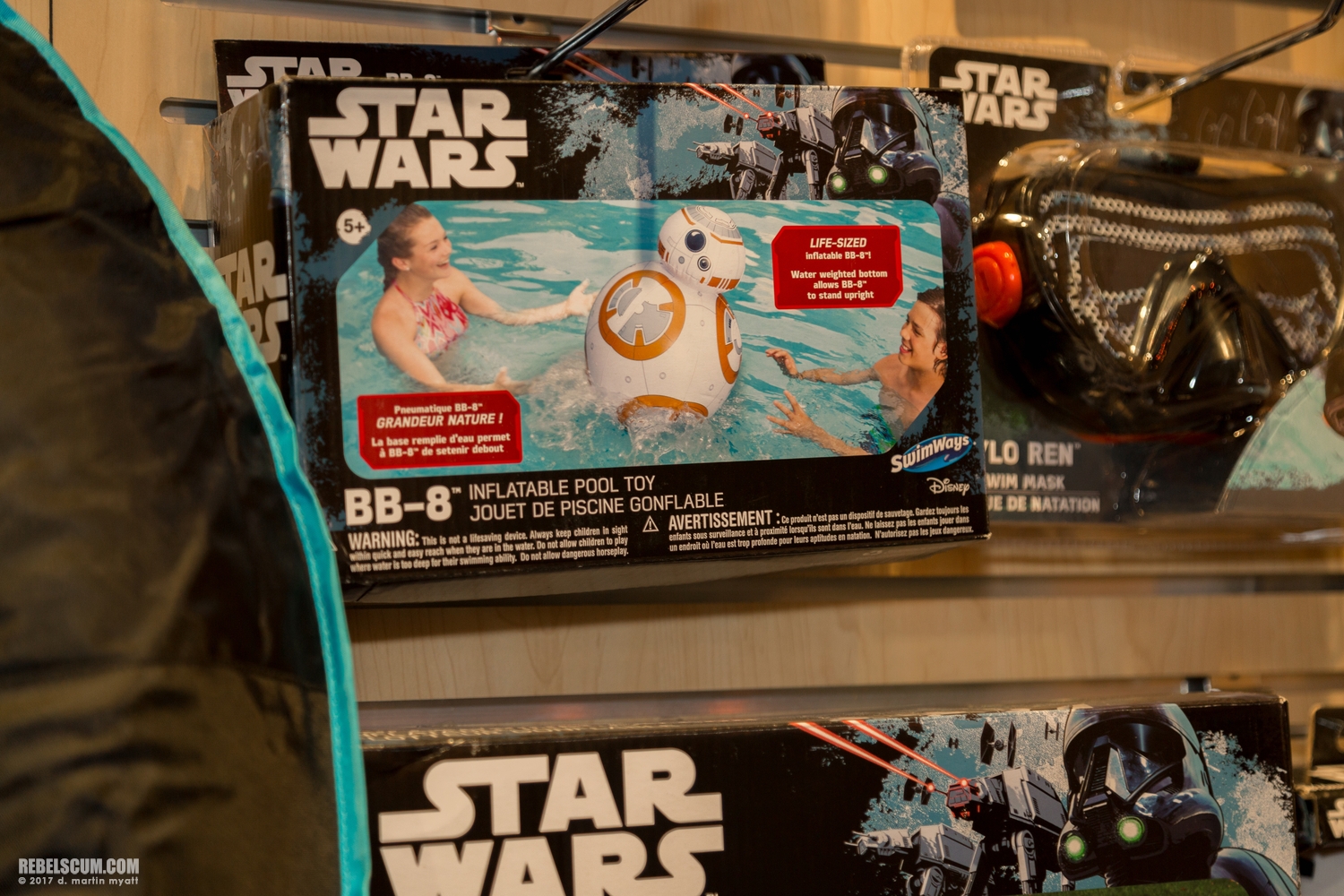 SwimWays-Star-Wars-2017-Toy-Fair-009.jpg