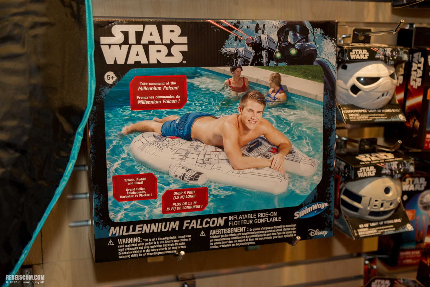 SwimWays-Star-Wars-2017-Toy-Fair-010.jpg