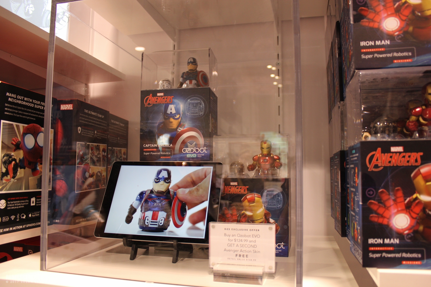 disney-d23-2017-disney-store-071.JPG