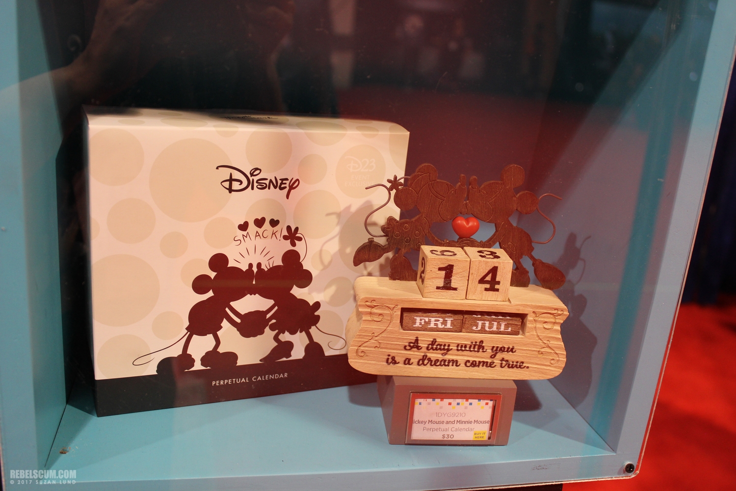 disney-d23-2017-hallmark-popminded-006.JPG