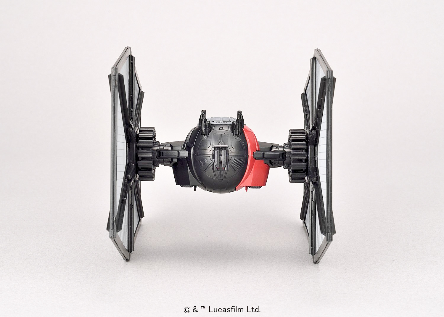 Bandai-Hobby-First-Order-Special-Forces-TIE-Fighter-1-72-Model-002.jpg