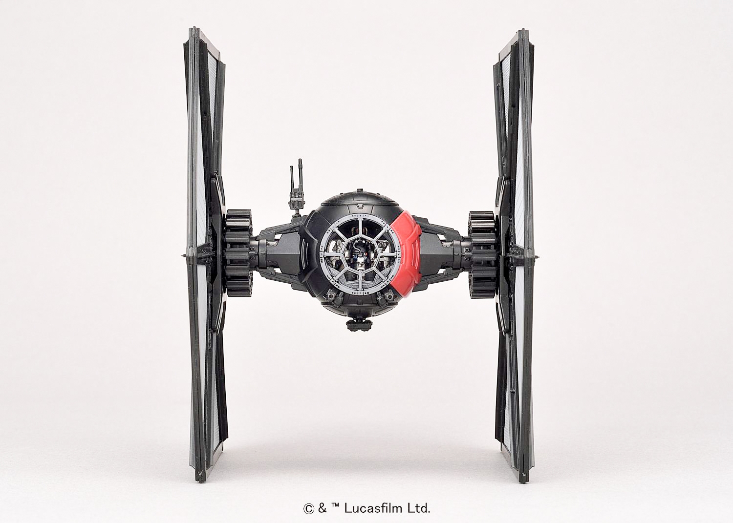 Bandai-Hobby-First-Order-Special-Forces-TIE-Fighter-1-72-Model-003.jpg