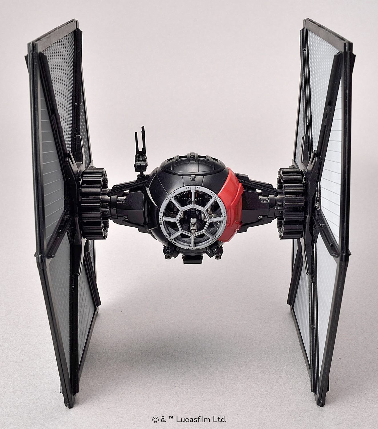 Bandai-Hobby-First-Order-Special-Forces-TIE-Fighter-1-72-Model-011.jpg
