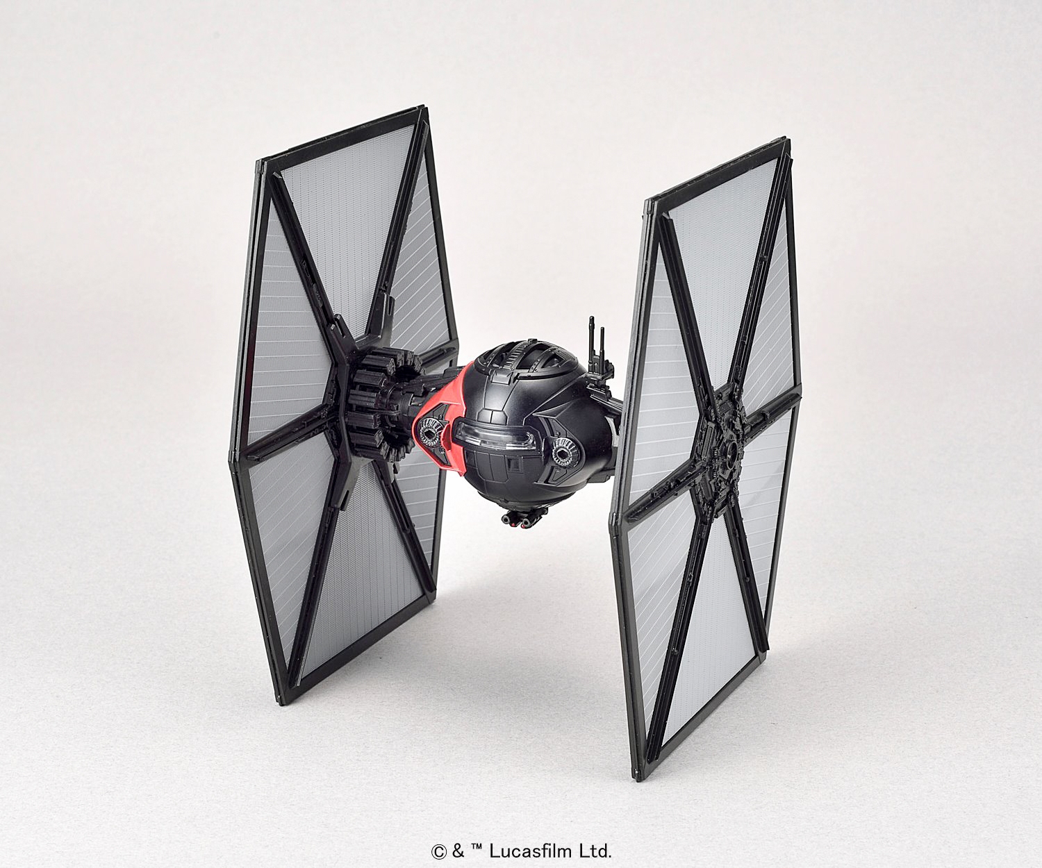 Bandai-Hobby-First-Order-Special-Forces-TIE-Fighter-1-72-Model-013.jpg