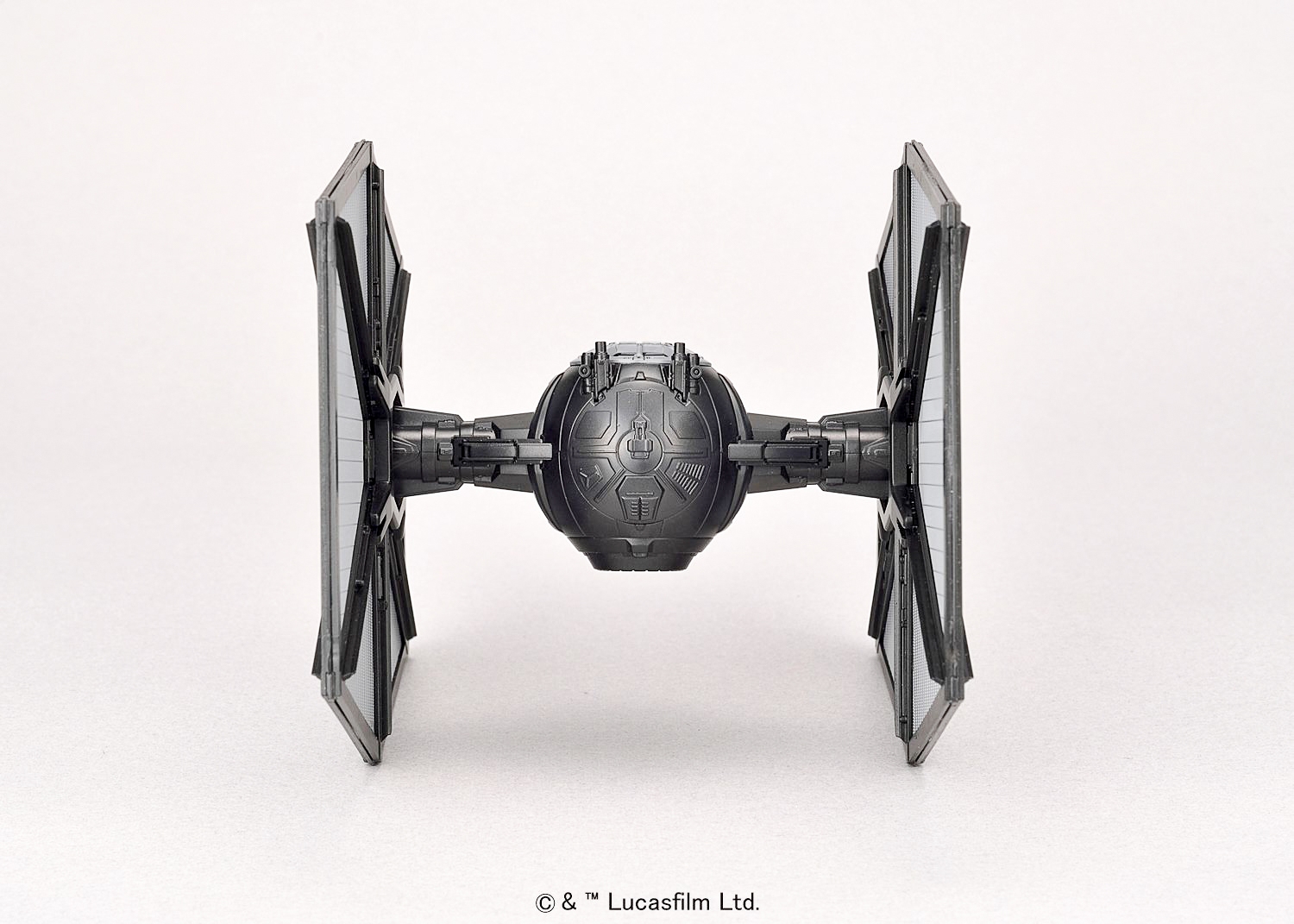 Bandai-Hobby-First-Order-TIE-Fighter-1-72-Model-002.jpg