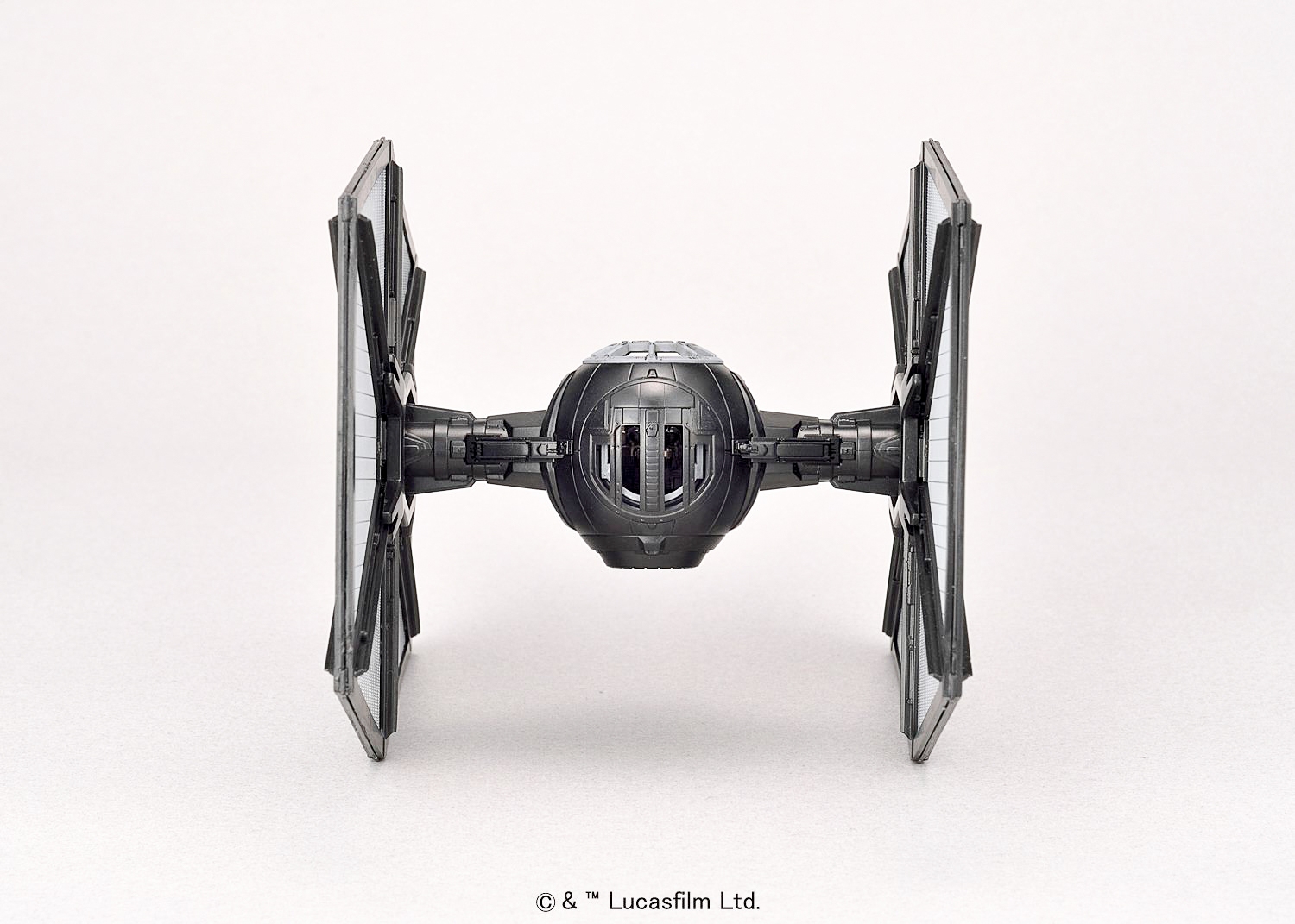 Bandai-Hobby-First-Order-TIE-Fighter-1-72-Model-006.jpg