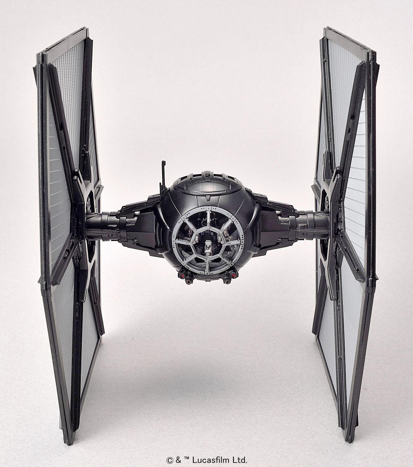 Bandai-Hobby-First-Order-TIE-Fighter-1-72-Model-008.jpg