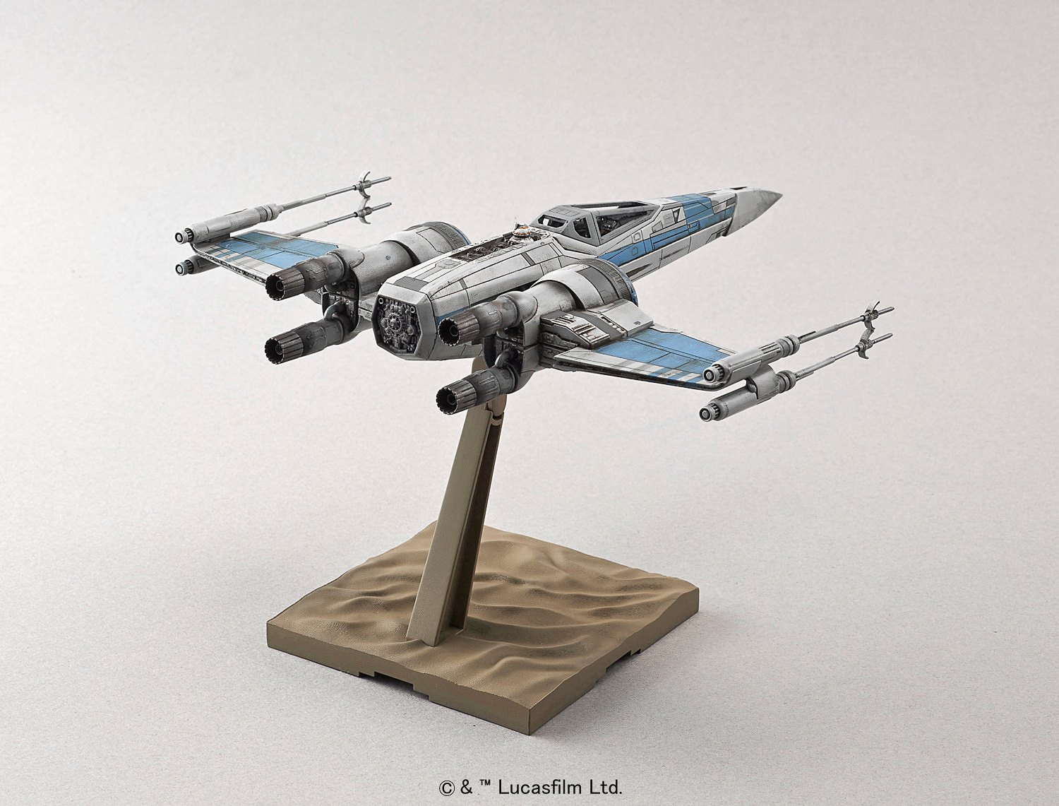 Bandai-Hobby-Resistance-X-Wing-Starfighter-1-72-Model-021.jpg