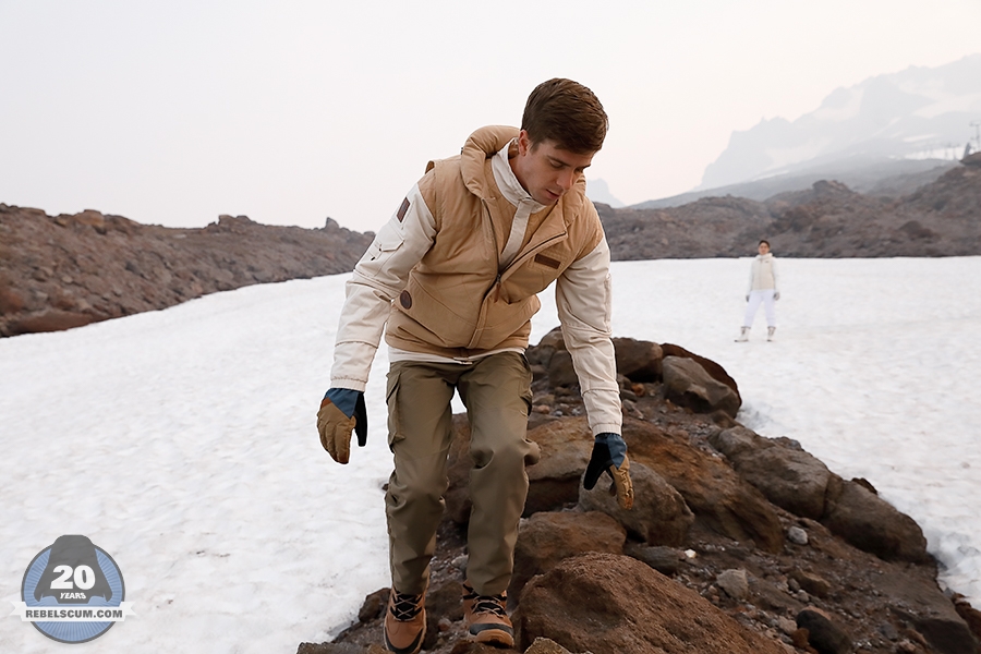 Columbia-x-Star-Wars-Echo-Base-Outerwear-Han-Luke-Leia-013.jpg