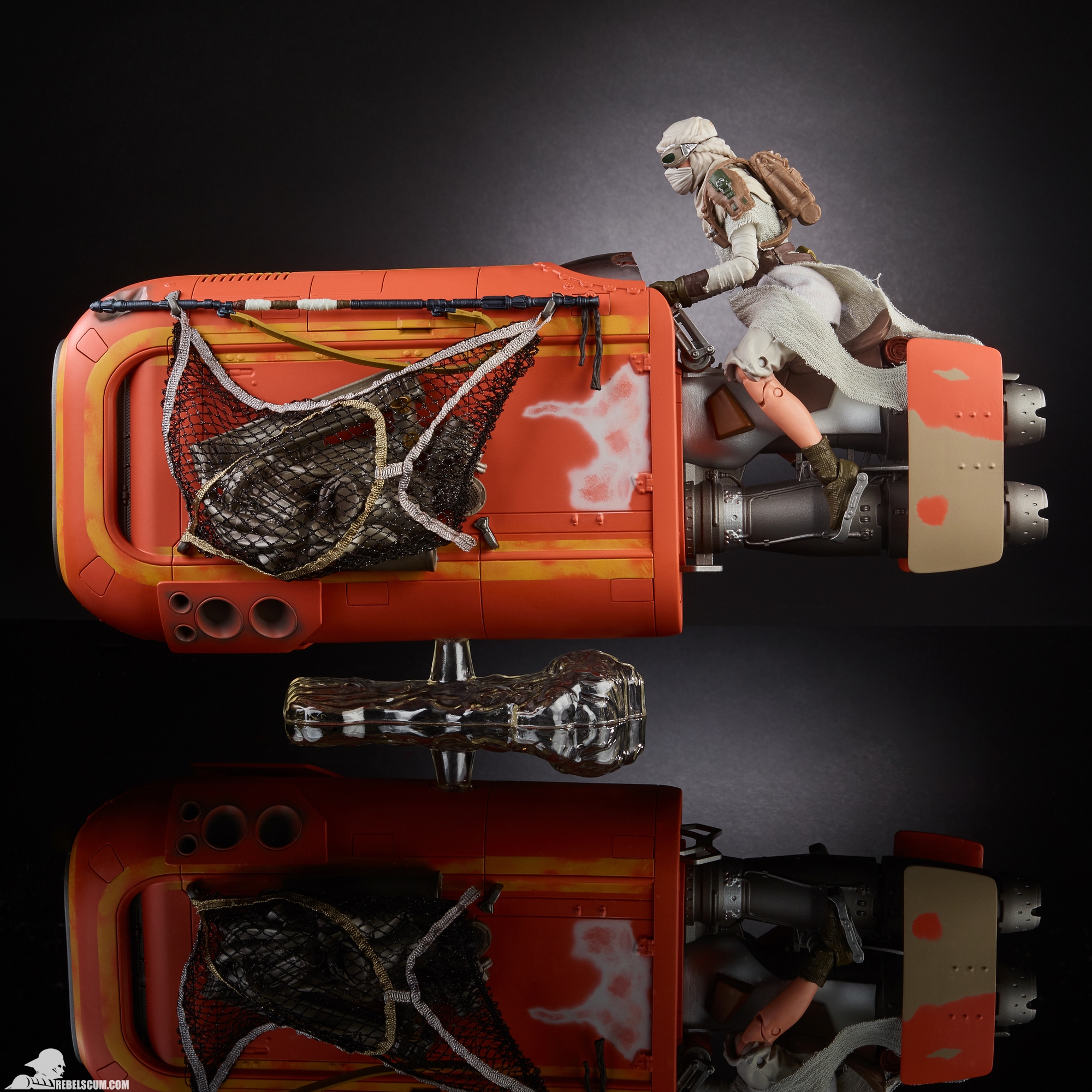 Hasbro-The-Black-Series-Rey-Scavenger-Speeder-6-inch-002.jpg