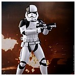 Hot-Toys-MMS248-The-Last-Jedi-Executioner-Trooper-008.jpg