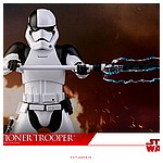 Hot-Toys-MMS248-The-Last-Jedi-Executioner-Trooper-012.jpg