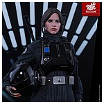 Hot-Toys-MMS419-Rogue-One-Jyn-Erso-Imperial-Disguise-007.jpg