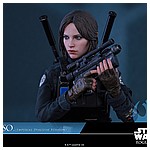 Hot-Toys-MMS419-Rogue-One-Jyn-Erso-Imperial-Disguise-014.jpg