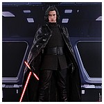 Hot-Toys-MMS438-The-Last-Jedi-Kylo-Ren-002.jpg