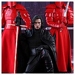 Hot-Toys-MMS438-The-Last-Jedi-Kylo-Ren-007.jpg