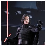 Hot-Toys-MMS438-The-Last-Jedi-Kylo-Ren-009.jpg