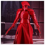 Hot-Toys-MMS454-Praetorian-Guard-Double-Blade-005.jpg