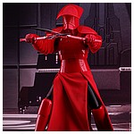 Hot-Toys-MMS454-Praetorian-Guard-Double-Blade-006.jpg