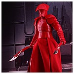 Hot-Toys-MMS454-Praetorian-Guard-Double-Blade-007.jpg