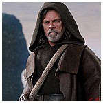 Hot-Toys-MMS457-The-Last-Jedi-Luke-Skywalker-004.jpg