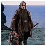 Hot-Toys-MMS458-The-Last-Jedi-Luke-Skywalker-Deluxe-001.jpg
