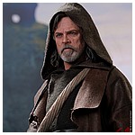 Hot-Toys-MMS458-The-Last-Jedi-Luke-Skywalker-Deluxe-011.jpg