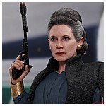 Hot-Toys-MMS459-The-Last-Jedi-General-Leia-Organa-005.jpg