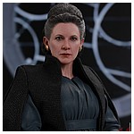 Hot-Toys-MMS459-The-Last-Jedi-General-Leia-Organa-007.jpg