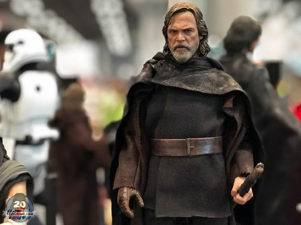 Hot-Toys-New-York-Comic-Con-2017-Star-Wars-004.jpg