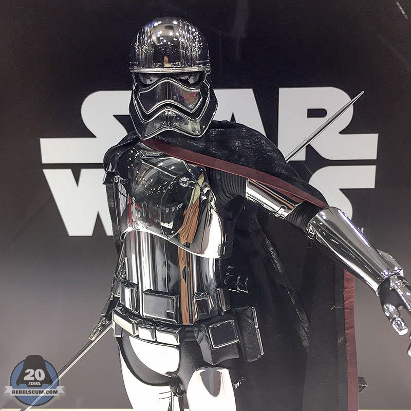 Hot-Toys-Tokyo-Comic-Con-Star-Wars-002.jpg