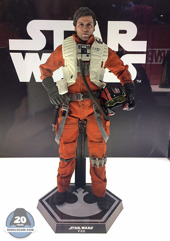 Hot-Toys-Tokyo-Comic-Con-Star-Wars-004.jpg