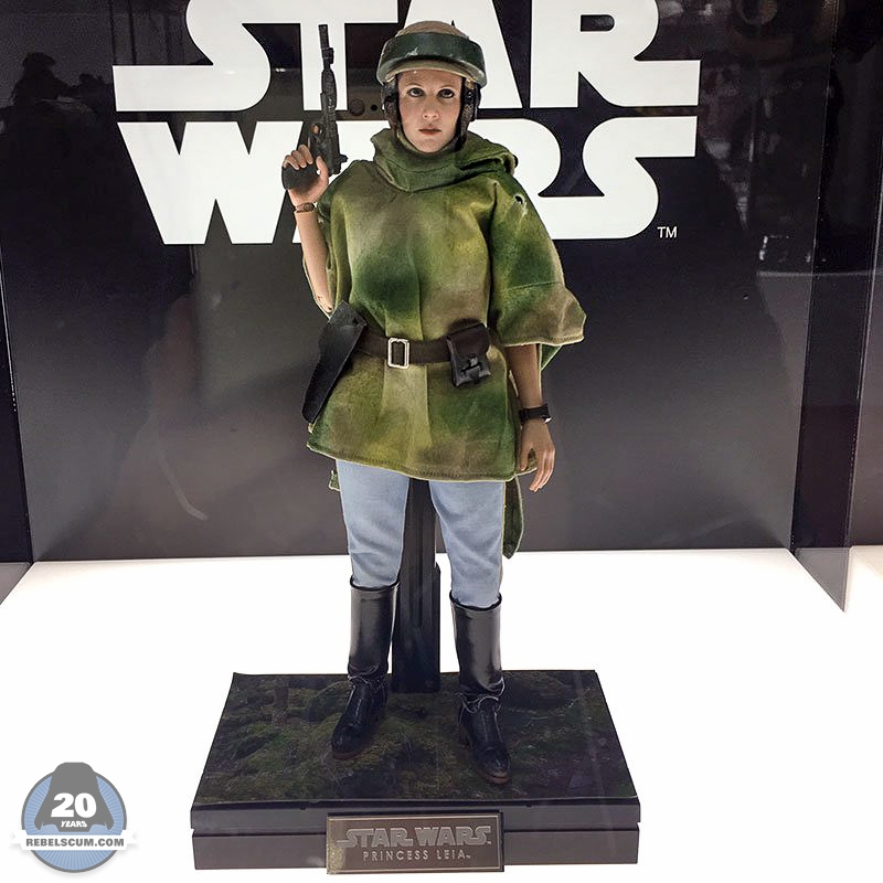 Hot-Toys-Tokyo-Comic-Con-Star-Wars-013.jpg