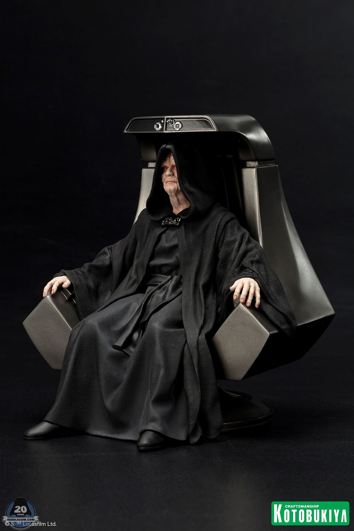 Kotobukiya-ARTFX-plus-Emperor-Palpatine-Painted-002.jpg