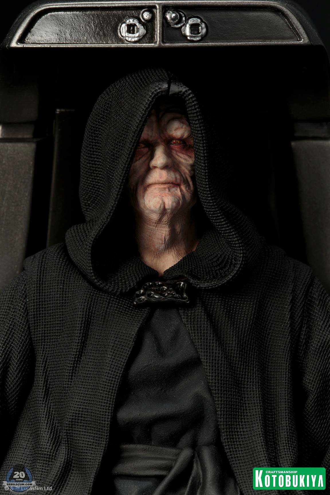 Kotobukiya-ARTFX-plus-Emperor-Palpatine-Painted-005.jpg