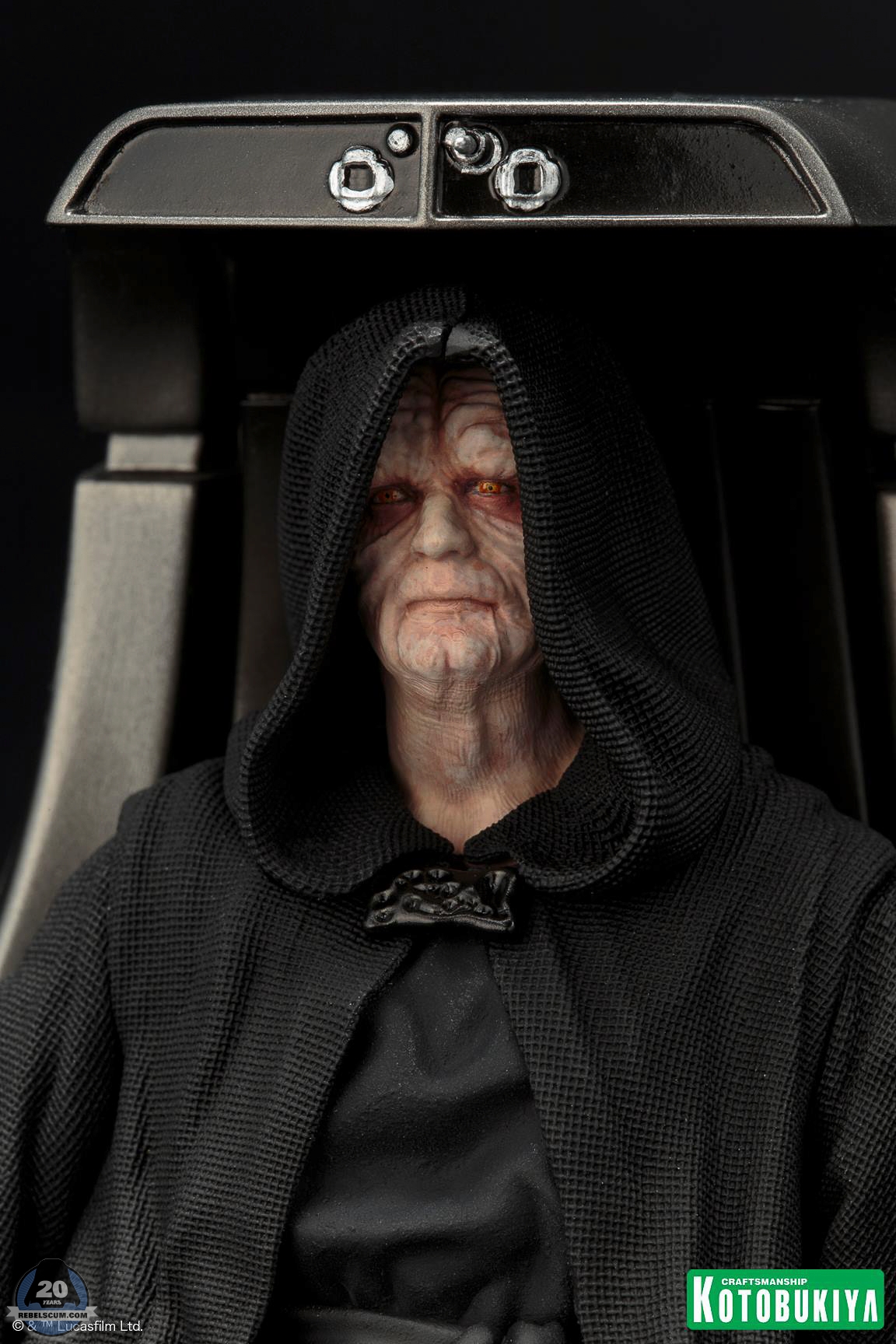 Kotobukiya-ARTFX-plus-Emperor-Palpatine-Painted-006.jpg